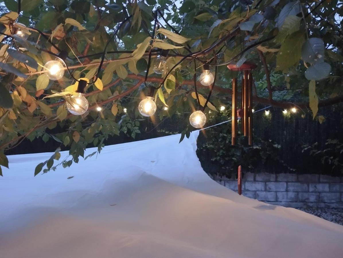 Cool Basement Studio In Hosts House With Private Terrace And Bbq Zizur Mayor Eksteriør bilde
