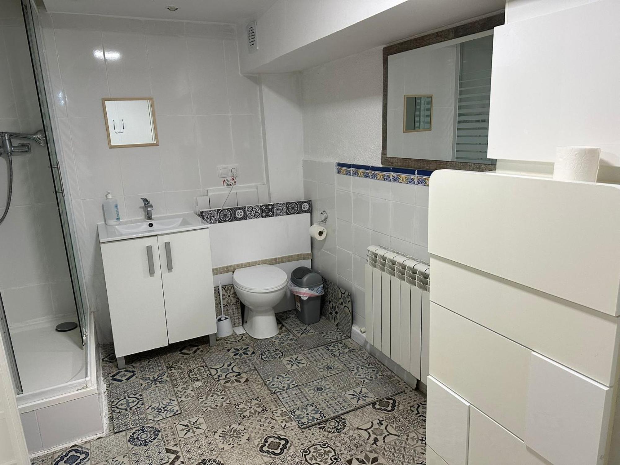 Cool Basement Studio In Hosts House With Private Terrace And Bbq Zizur Mayor Eksteriør bilde